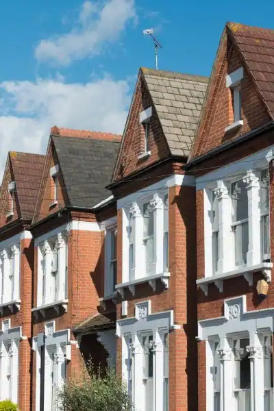 The Question Every Homeowner Asks: When Should I Serve Notice Rugby?